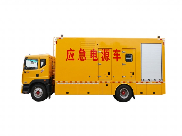 康姆勒電力應(yīng)急移動(dòng)電源車(chē)：柴油機(jī)的加油量對(duì)動(dòng)力產(chǎn)生影響嗎？